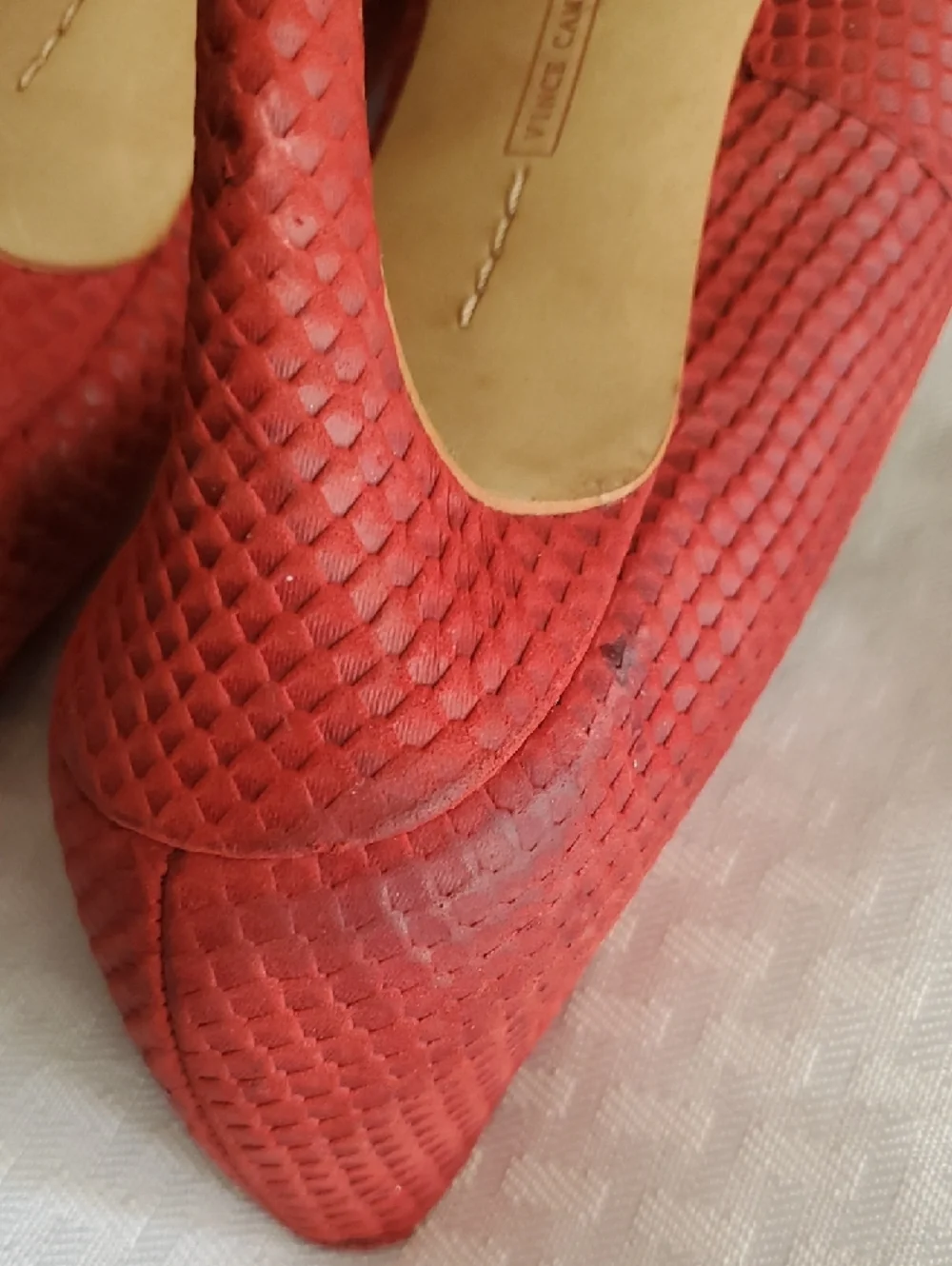 Vince Camuto Red Textured Pointed-Toe Stiletto Pumps Size 10 - Picture 8 of 15